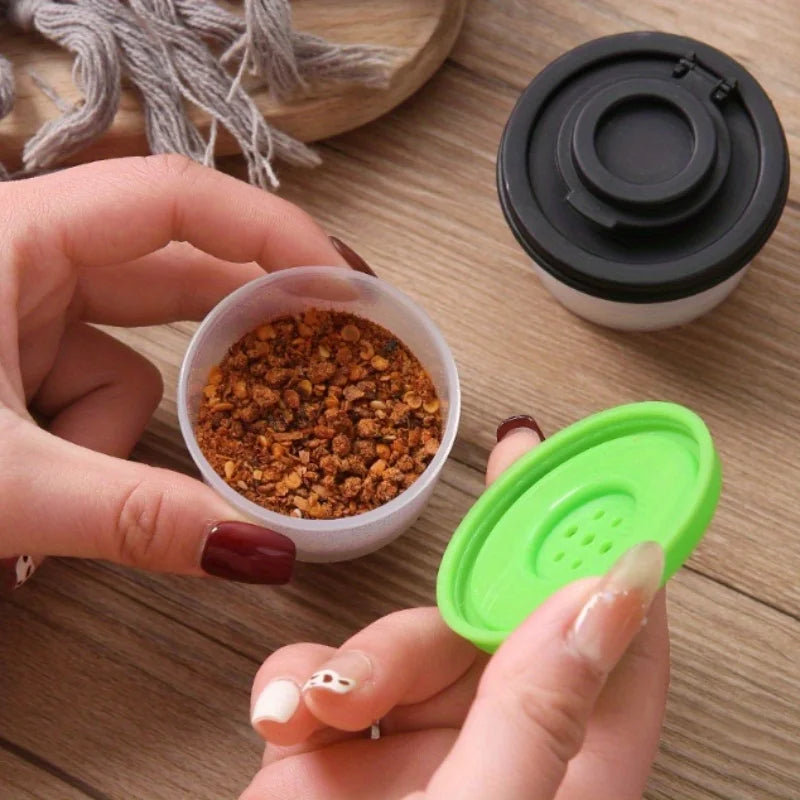1/4pcs Kitchen Seasoning Jar Mini 50ml Dustproof Insect-proof Salt Pepper Sugar Cocoa Powder Sprinkle Seasoning Tools
